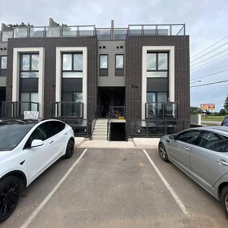 Lovely One Bedroom Condo With Free Parking Ніагара-Фоллс Екстер'єр фото