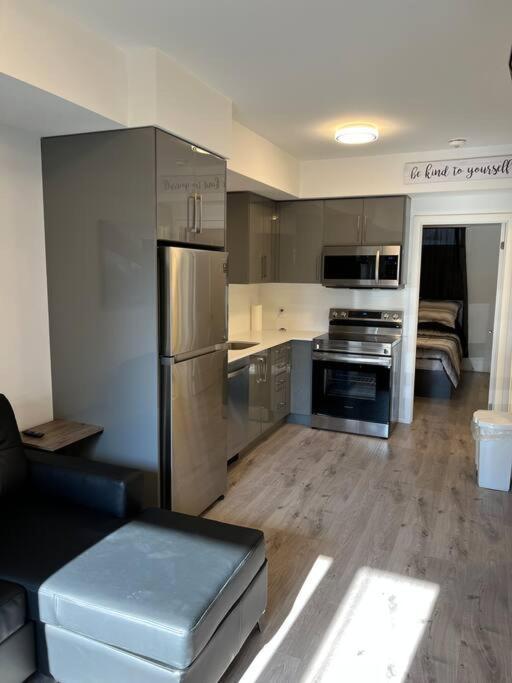 Lovely One Bedroom Condo With Free Parking Ніагара-Фоллс Екстер'єр фото